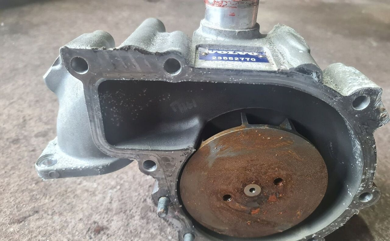 23552770 Volvo FL D8K Renault - Kühlmittelpumpe für LKW: das Bild 2 23552770 Volvo FL D8K Renault - Kühlmittelpumpe für LKW: das Bild 2