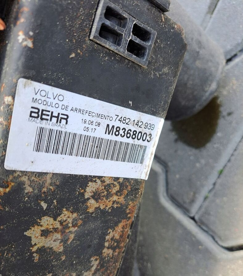 Behr KOMPLET CHŁODNIC VOLVO FL RENAULT MIDLUM DXI 7 - Kühler für LKW: das Bild 3 Behr KOMPLET CHŁODNIC VOLVO FL RENAULT MIDLUM DXI 7 - Kühler für LKW: das Bild 3