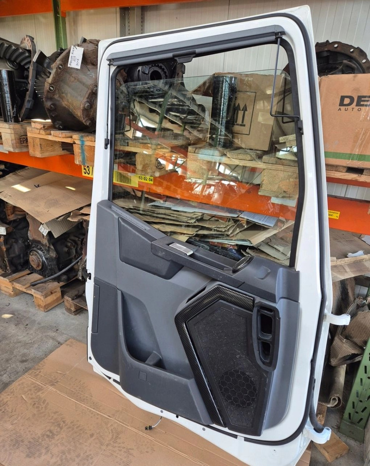 DRZWI KOMPLETNE LEWE RENAULT GAMA T K C RANGE ORYGINALNE - Tür und Teile: das Bild 4 DRZWI KOMPLETNE LEWE RENAULT GAMA T K C RANGE ORYGINALNE - Tür und Teile: das Bild 4