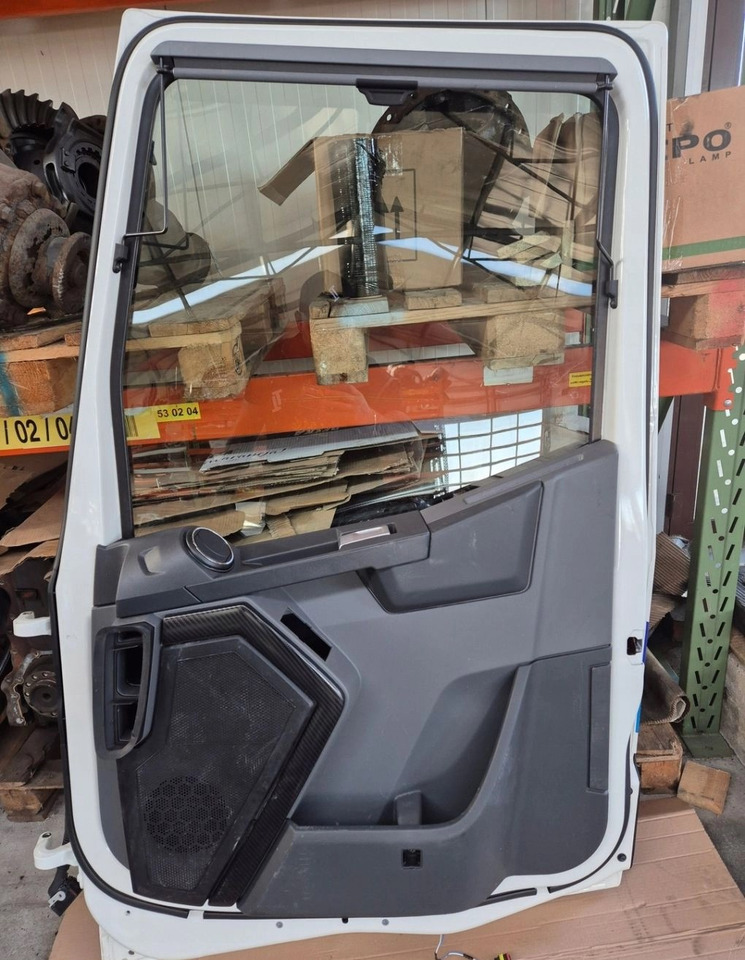 DRZWI KOMPLETNE PRAWE RENAULT GAMA T K C RANGE ORYGINALNE - Tür und Teile: das Bild 4 DRZWI KOMPLETNE PRAWE RENAULT GAMA T K C RANGE ORYGINALNE - Tür und Teile: das Bild 4