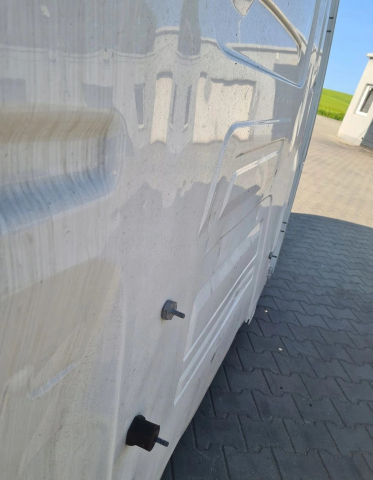 GOŁA SZKIELET POSZYCIE BLACHA RENAULT GAMA T HIGH WYSOKA KABINA - USZKODZONA - Fahrerhaus: das Bild 4 GOŁA SZKIELET POSZYCIE BLACHA RENAULT GAMA T HIGH WYSOKA KABINA - USZKODZONA - Fahrerhaus: das Bild 4