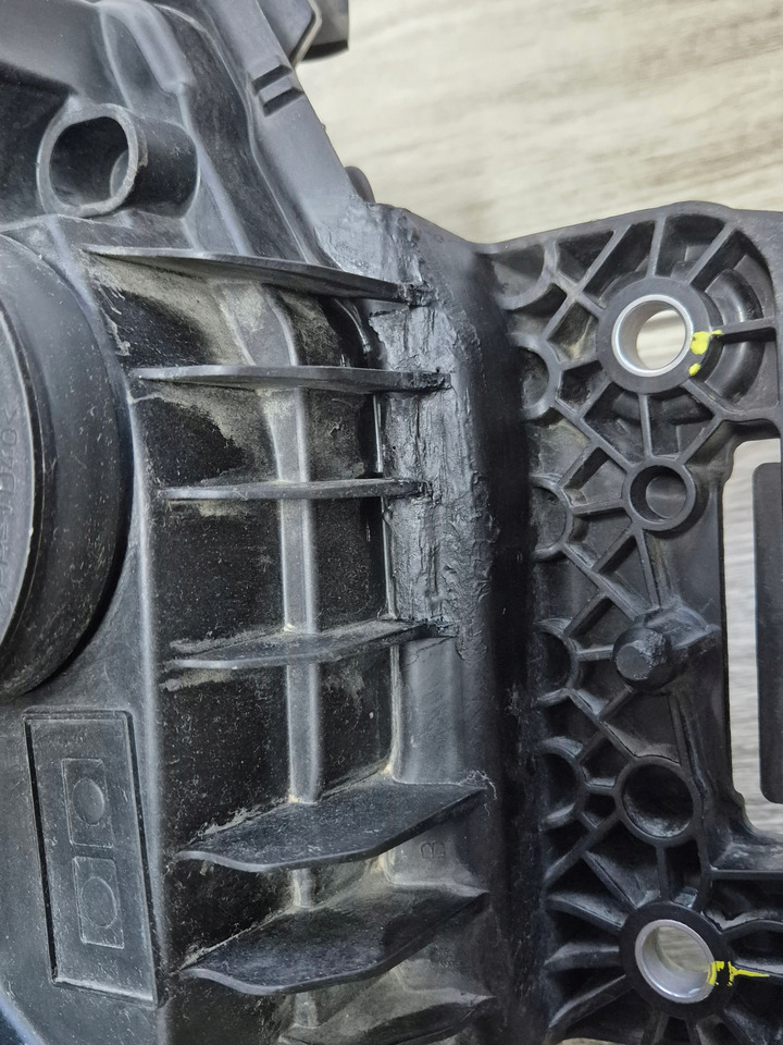 RENAULT REFLEKTOR LAMPA RENAULT RANGE T GAMA T EVOLUTION EVO LED LEWA - Hauptscheinwerfer für LKW: das Bild 4 RENAULT REFLEKTOR LAMPA RENAULT RANGE T GAMA T EVOLUTION EVO LED LEWA - Hauptscheinwerfer für LKW: das Bild 4