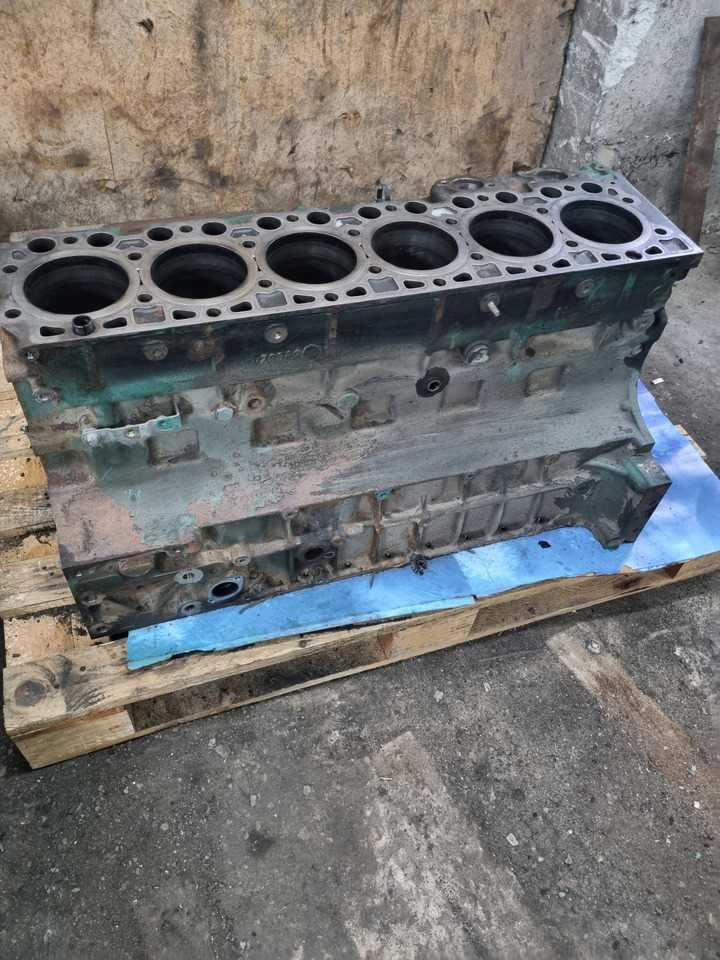 VOLVO BLOK SILNIKA GOŁY SŁUPEK VOLVO FL FE RENAULT PREMIUM MIDLUM DXI 7 D7F - Zylinderblock für LKW: das Bild 1 VOLVO BLOK SILNIKA GOŁY SŁUPEK VOLVO FL FE RENAULT PREMIUM MIDLUM DXI 7 D7F - Zylinderblock für LKW: das Bild 1