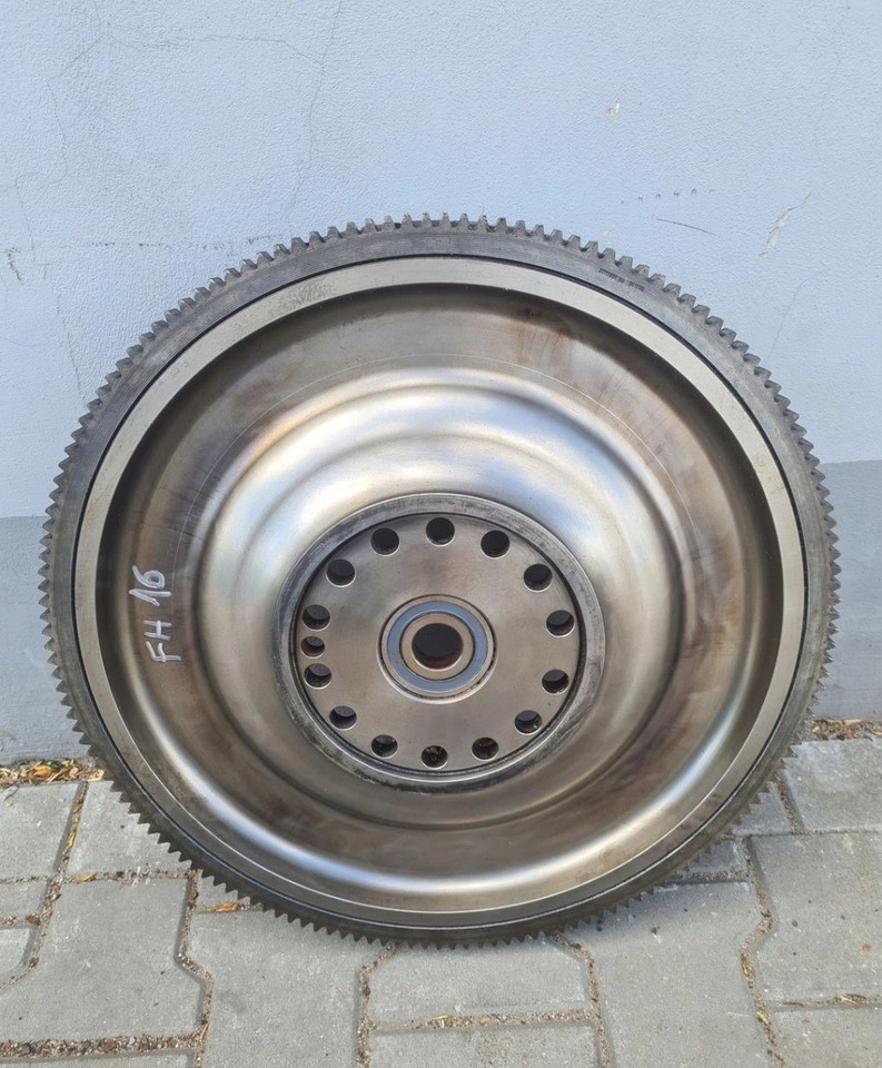 VOLVO FH 16 FM 16 EURO 5 AUTOMAT - Schwungscheibe: das Bild 3 VOLVO FH 16 FM 16 EURO 5 AUTOMAT - Schwungscheibe: das Bild 3