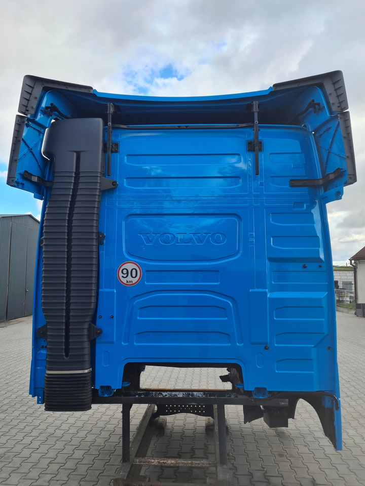 VOLVO KABINA KOMPLETNA VOLVO FH 5 EURO 6 I-SAVE GLOBETROTTER - Fahrerhaus für LKW: das Bild 4 VOLVO KABINA KOMPLETNA VOLVO FH 5 EURO 6 I-SAVE GLOBETROTTER - Fahrerhaus für LKW: das Bild 4