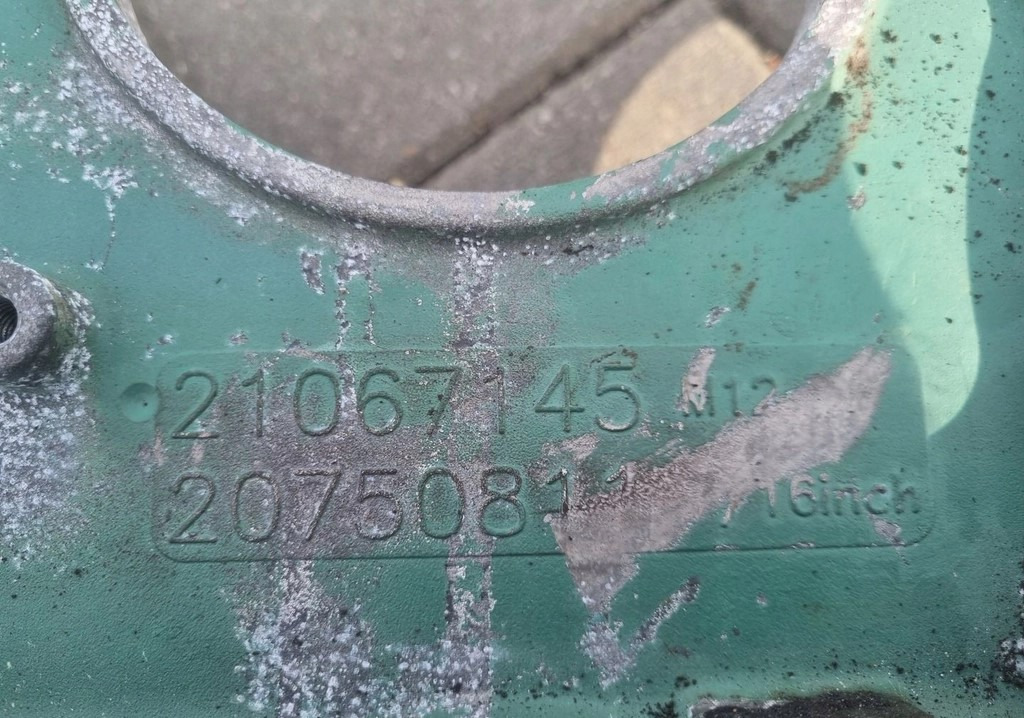 VOLVO OBUDOWA ROZRZĄDU SPRZĘGŁA VOLVO FH 16 D16E EURO 5 - Motor und Teile für LKW: das Bild 3 VOLVO OBUDOWA ROZRZĄDU SPRZĘGŁA VOLVO FH 16 D16E EURO 5 - Motor und Teile für LKW: das Bild 3