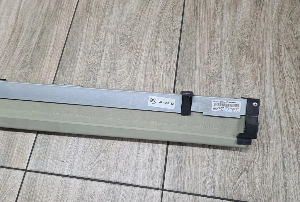 VOLVO ROLETA ELEKTRYCZNA PRZEDNIA ZASŁONA ŻALUZJA CZOŁOWA VOLVO FH 4 FH 5 - Sonnenblende für LKW: das Bild 4 VOLVO ROLETA ELEKTRYCZNA PRZEDNIA ZASŁONA ŻALUZJA CZOŁOWA VOLVO FH 4 FH 5 - Sonnenblende für LKW: das Bild 4