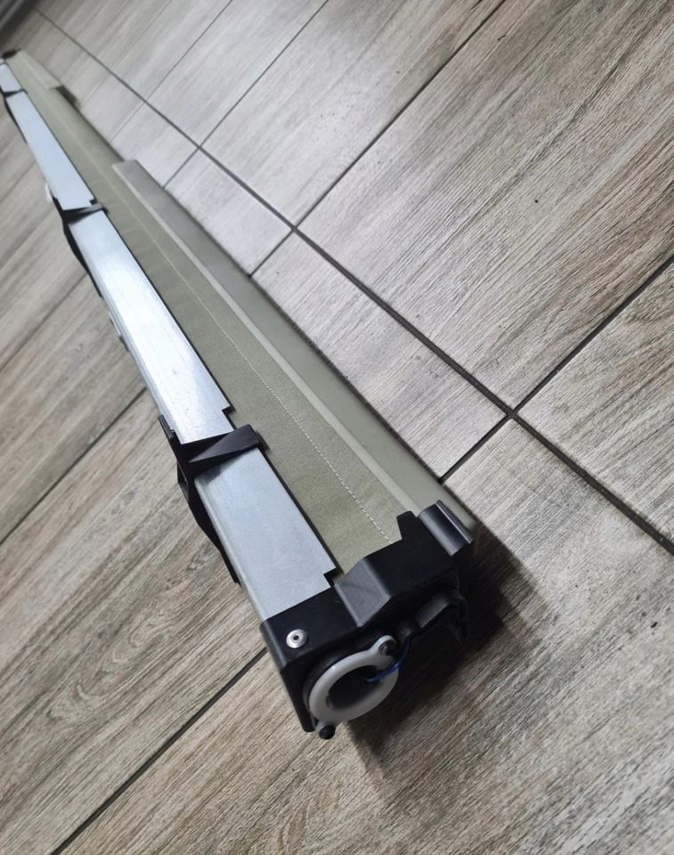 VOLVO ROLETA ELEKTRYCZNA PRZEDNIA ZASŁONA ŻALUZJA CZOŁOWA VOLVO FH 4 FH 5 - Sonnenblende für LKW: das Bild 5 VOLVO ROLETA ELEKTRYCZNA PRZEDNIA ZASŁONA ŻALUZJA CZOŁOWA VOLVO FH 4 FH 5 - Sonnenblende für LKW: das Bild 5