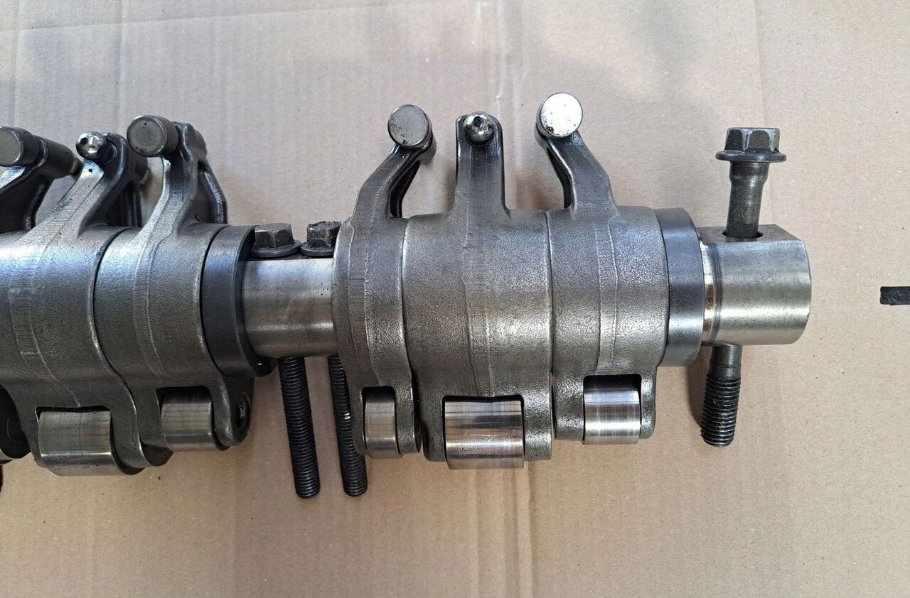 Volvo KLAWIATURA ZAWOROWA DŹWIGIENKI BEZ VEB FH 16 D16E. 24426580 Volvo - Motor und Teile für LKW: das Bild 4 Volvo KLAWIATURA ZAWOROWA DŹWIGIENKI BEZ VEB FH 16 D16E. 24426580 Volvo - Motor und Teile für LKW: das Bild 4