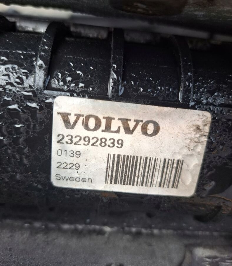 Volvo KOMPLET CHŁODNICA RENAULT GAMA T VOLVO FH 4 DTI 13 - Kühler für LKW: das Bild 3 Volvo KOMPLET CHŁODNICA RENAULT GAMA T VOLVO FH 4 DTI 13 - Kühler für LKW: das Bild 3
