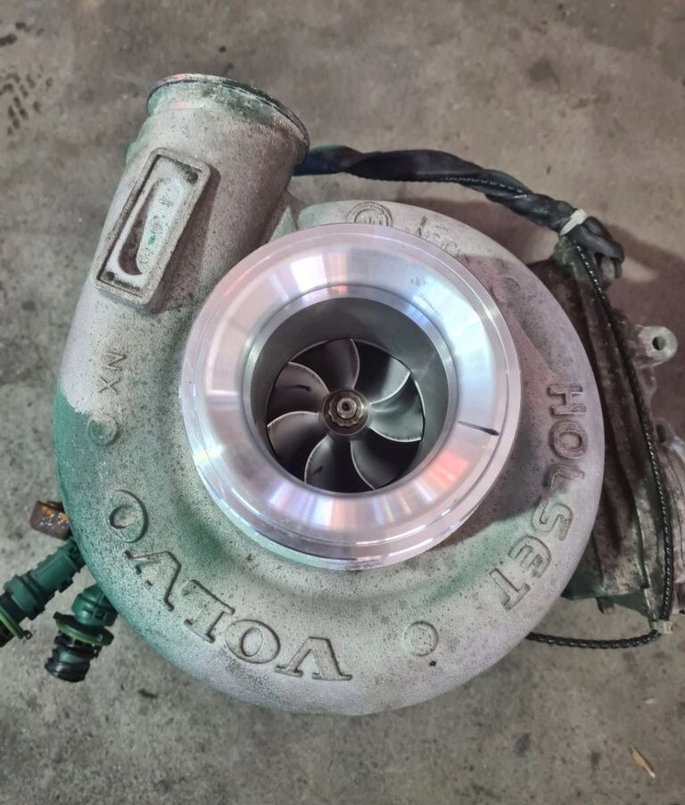 Volvo TURBINA TURBOSPRĘŻARKA FH 16 D16K 750 EURO 6 3789660 HW-3789663 Volvo VOLVO FH 16 D16K 750 EURO 6 3789660 HW-3789663 - Turbolader für LKW: das Bild 2 Volvo TURBINA TURBOSPRĘŻARKA FH 16 D16K 750 EURO 6 3789660 HW-3789663 Volvo VOLVO FH 16 D16K 750 EURO 6 3789660 HW-3789663 - Turbolader für LKW: das Bild 2