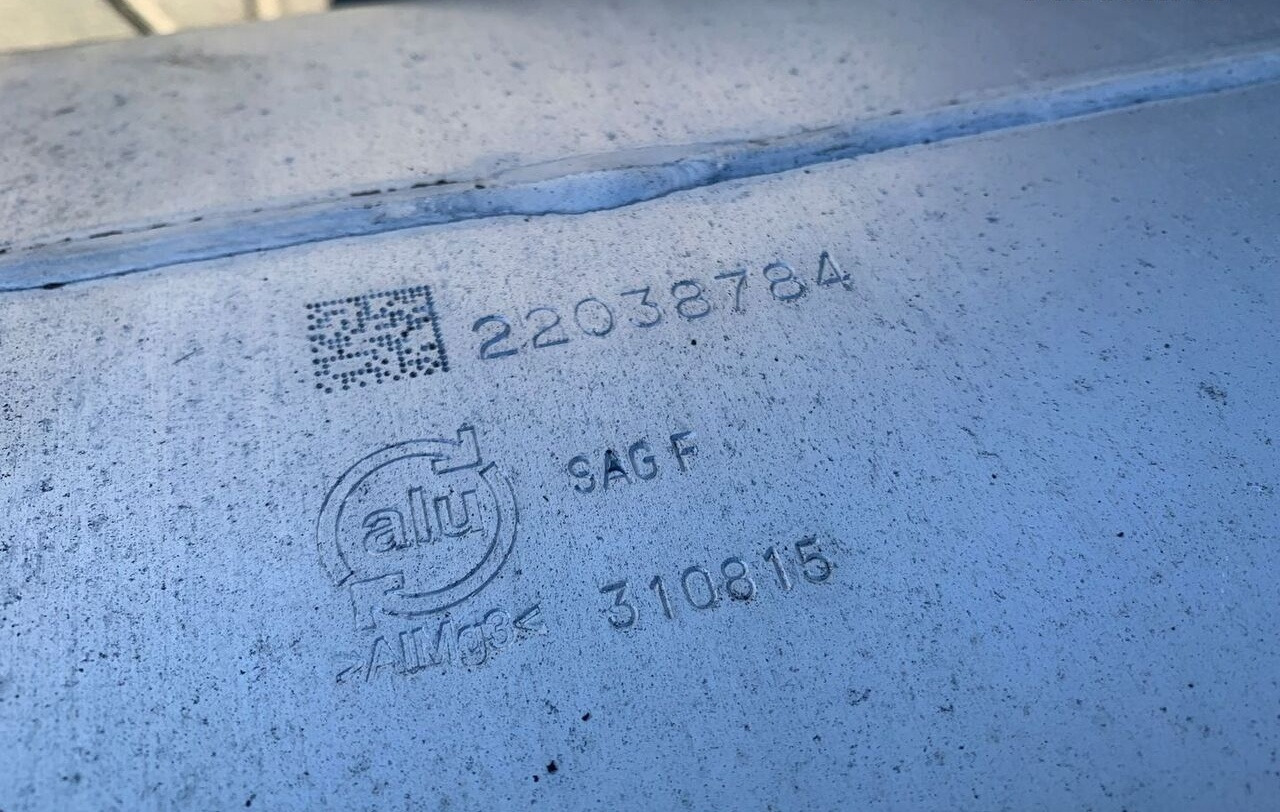 Volvo ZBIORNIK PALIWA VOLVO FH 4 FM 4 LOW DECK 150x69x56 22038784 - Kraftstofftank für LKW: das Bild 2 Volvo ZBIORNIK PALIWA VOLVO FH 4 FM 4 LOW DECK 150x69x56 22038784 - Kraftstofftank für LKW: das Bild 2