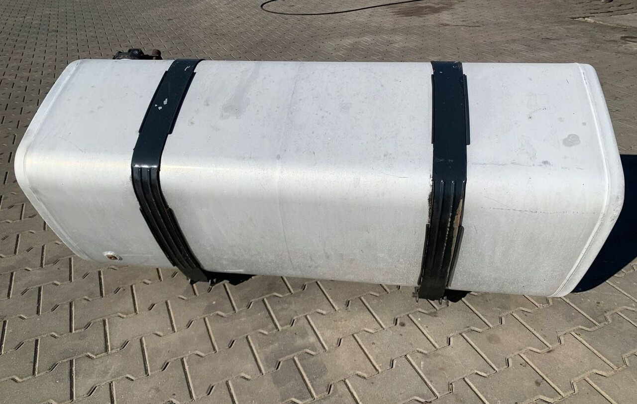 Volvo ZBIORNIK PALIWA VOLVO FH 4 FM 4 LOW DECK 150x69x56 22038784 - Kraftstofftank für LKW: das Bild 3 Volvo ZBIORNIK PALIWA VOLVO FH 4 FM 4 LOW DECK 150x69x56 22038784 - Kraftstofftank für LKW: das Bild 3