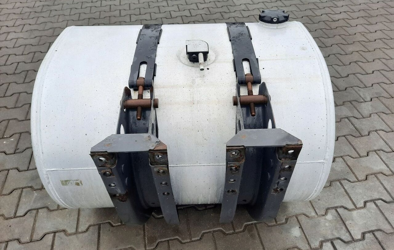 Volvo ZBIORNIK PALIWA VOLVO FH4 FM4 FMX 100/70/70 21516447 - Kraftstofftank für LKW: das Bild 4 Volvo ZBIORNIK PALIWA VOLVO FH4 FM4 FMX 100/70/70 21516447 - Kraftstofftank für LKW: das Bild 4
