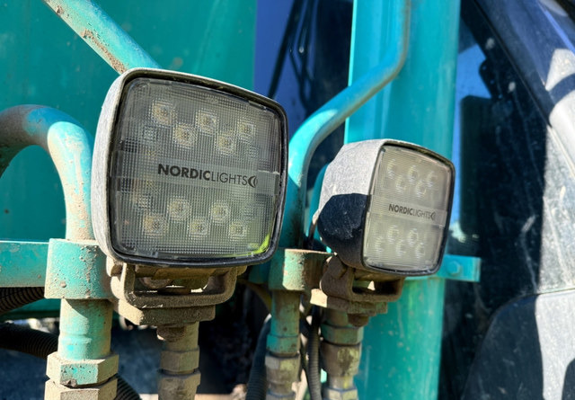 KobelcoSK300 LC-11 - Kettenbagger: das Bild 5 KobelcoSK300 LC-11 - Kettenbagger: das Bild 5