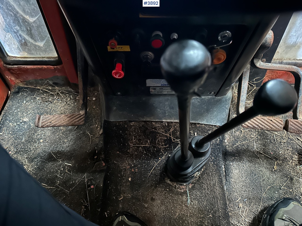 Traktor 1981 Fiat 780 DT w/ tractor blade: das Bild 40