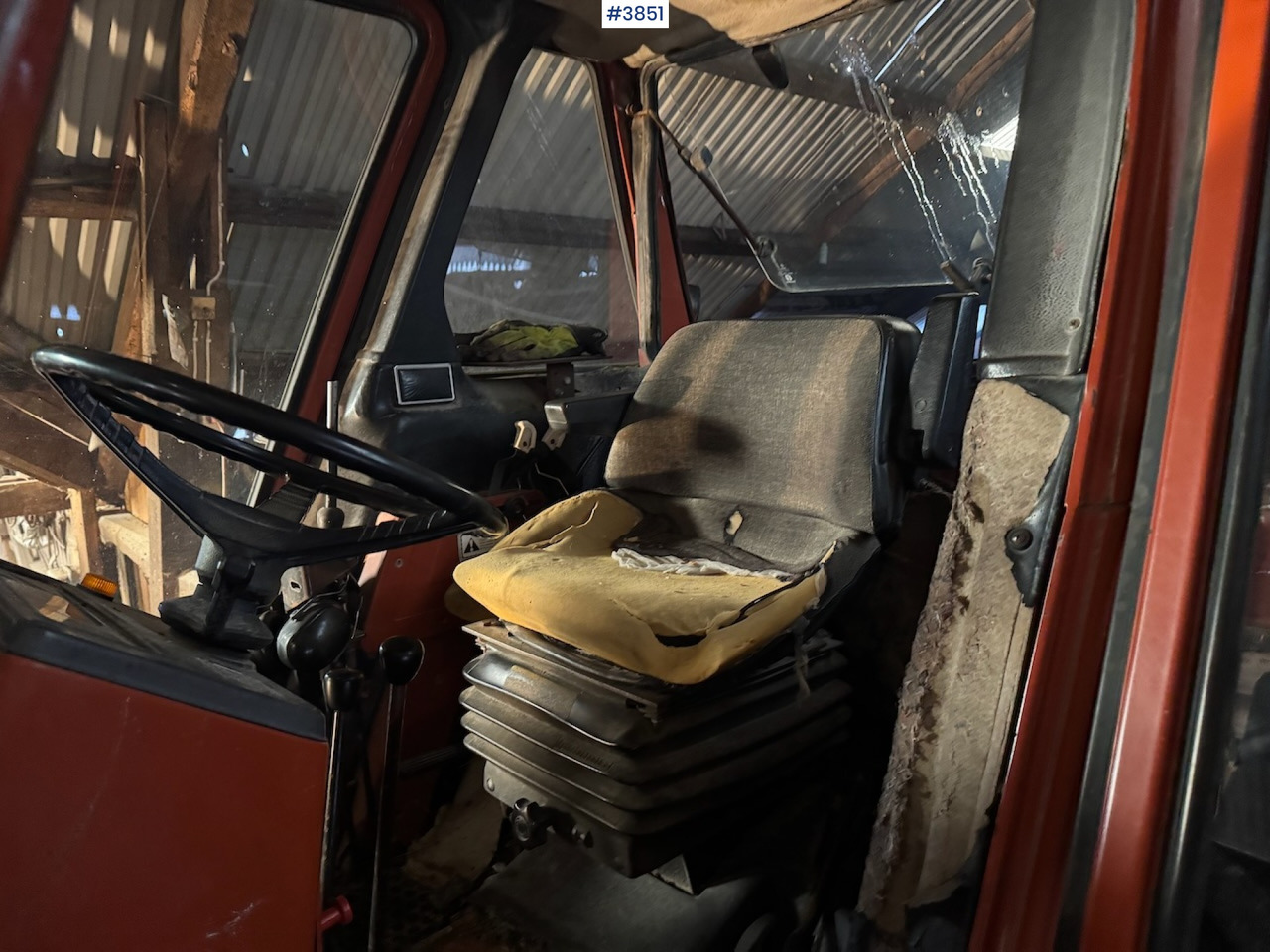 Traktor 1982 Fiat 780 DT w/ Front loader: das Bild 23