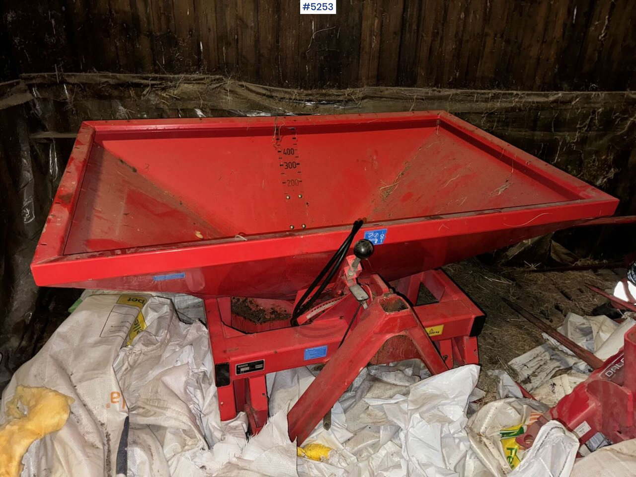 1996 Rauch MDS 701 - Düngerstreuer: das Bild 2 1996 Rauch MDS 701 - Düngerstreuer: das Bild 2