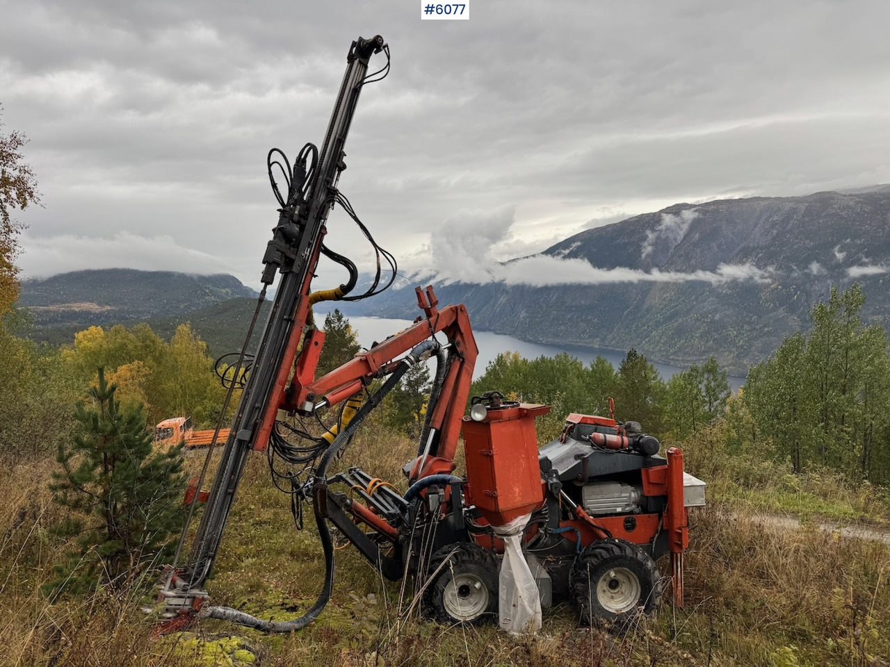 1997 Tamrock Commando 300 - Bohrgerät: das Bild 1 1997 Tamrock Commando 300 - Bohrgerät: das Bild 1