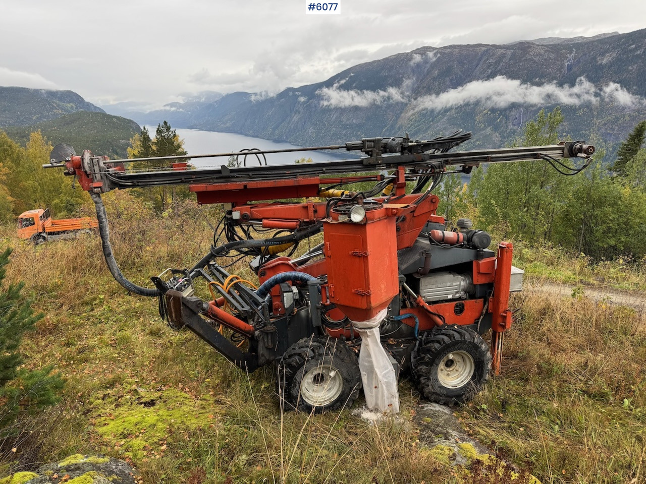 1997 Tamrock Commando 300 - Bohrgerät: das Bild 3 1997 Tamrock Commando 300 - Bohrgerät: das Bild 3