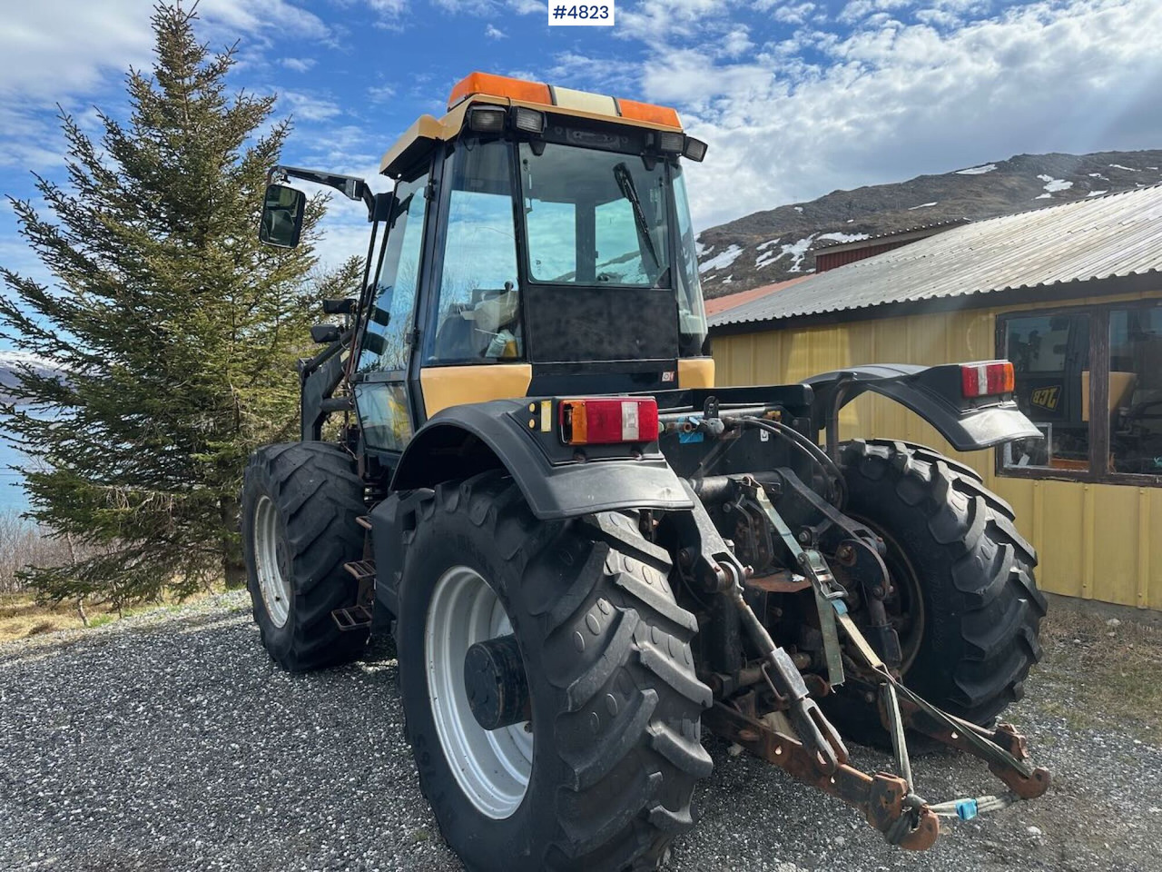 2000 JCB Fastrac 4x4 tractor w/ loader, 2 new tires, gravel bucket or snow bucket. WATCH VIDEO. - Traktor: das Bild 3 2000 JCB Fastrac 4x4 tractor w/ loader, 2 new tires, gravel bucket or snow bucket. WATCH VIDEO. - Traktor: das Bild 3