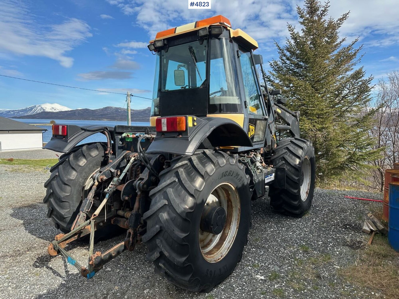 2000 JCB Fastrac 4x4 tractor w/ loader, 2 new tires, gravel bucket or snow bucket. WATCH VIDEO. - Traktor: das Bild 5 2000 JCB Fastrac 4x4 tractor w/ loader, 2 new tires, gravel bucket or snow bucket. WATCH VIDEO. - Traktor: das Bild 5