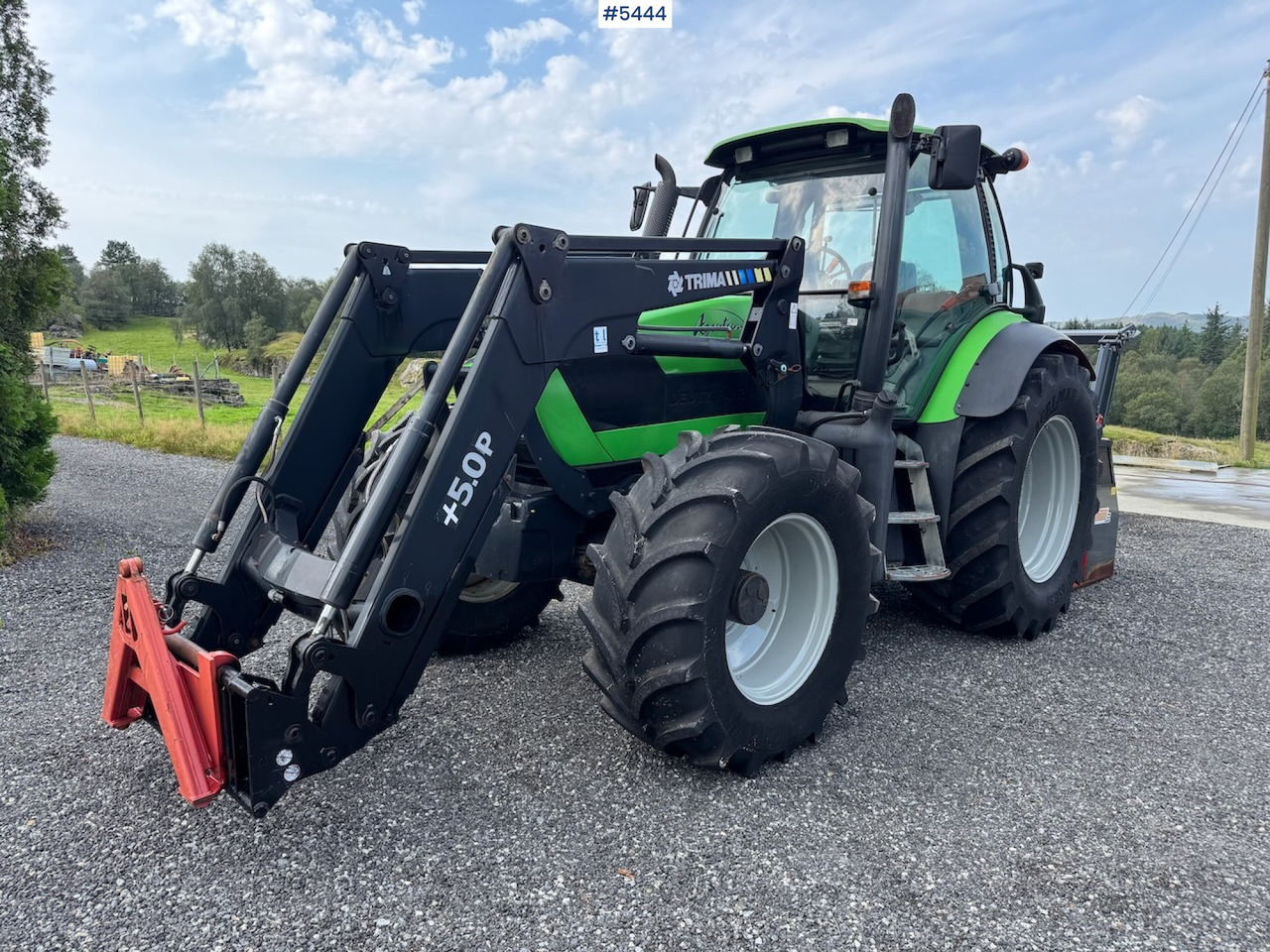 2008 Deutz Fahr Agrotron 150.7 w/ front loader. - Traktor: das Bild 1 2008 Deutz Fahr Agrotron 150.7 w/ front loader. - Traktor: das Bild 1