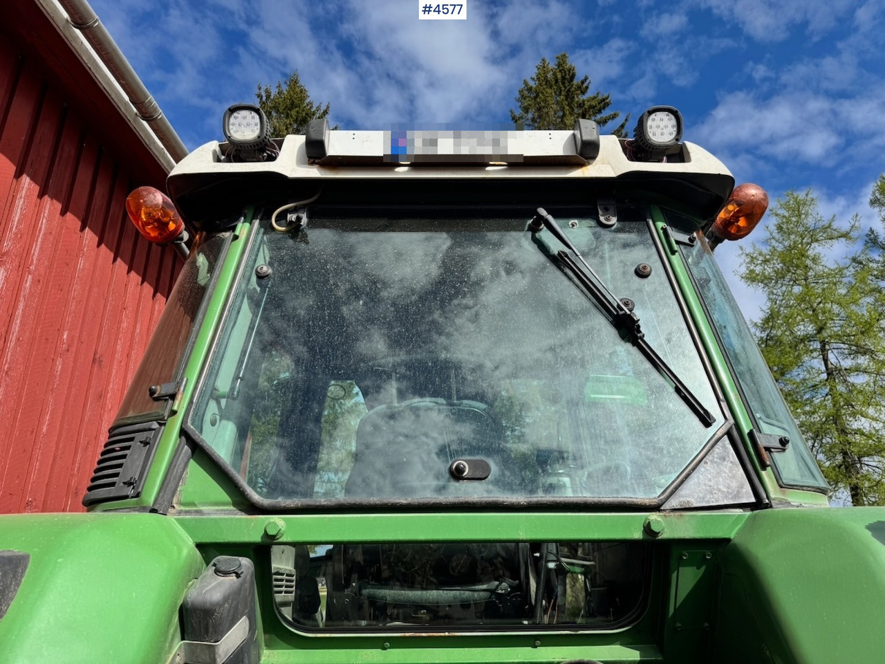 Traktor 2009 Fendt 415 Vario 4x4 w/ Front hydraulics and Front loader.: das Bild 17