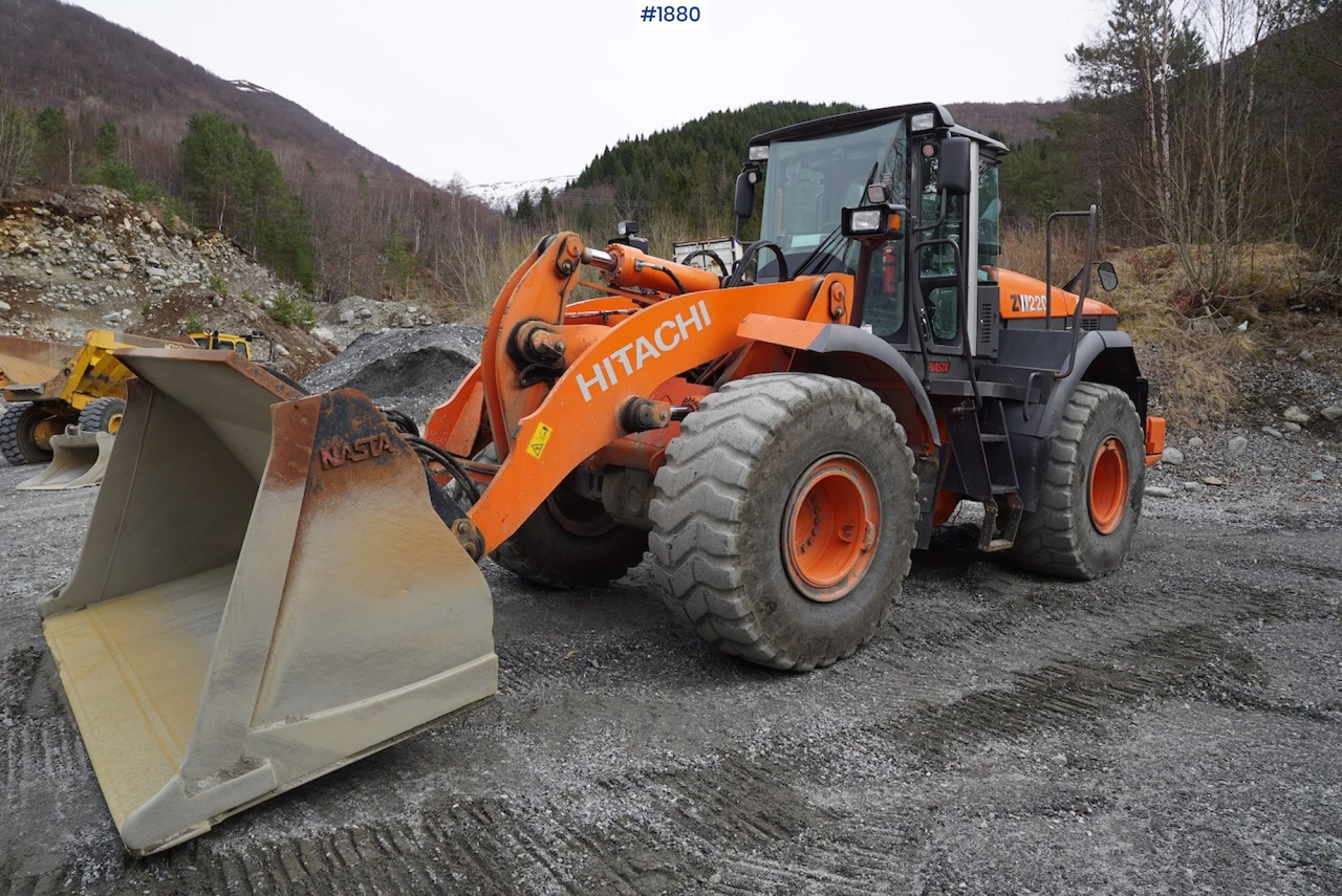 2012 Hitachi ZW220 - Radlader: das Bild 2 2012 Hitachi ZW220 - Radlader: das Bild 2