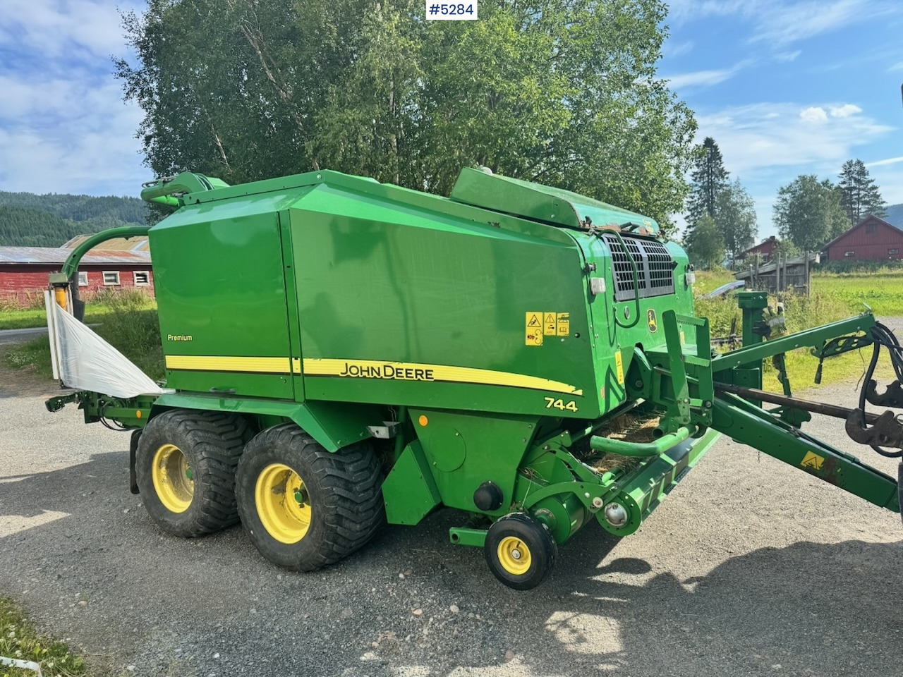 2012 John Deere 744 Combi baler. - Grünlandtechnik: das Bild 2 2012 John Deere 744 Combi baler. - Grünlandtechnik: das Bild 2