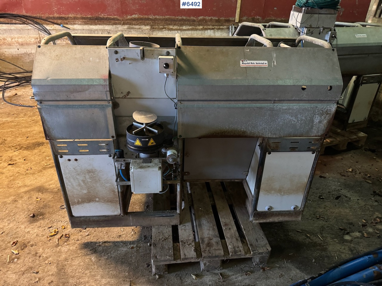 2015 Reime Kraft feeders 2 pcs w/ screw and kraft feeder. - Fütterungstechnik: das Bild 4 2015 Reime Kraft feeders 2 pcs w/ screw and kraft feeder. - Fütterungstechnik: das Bild 4