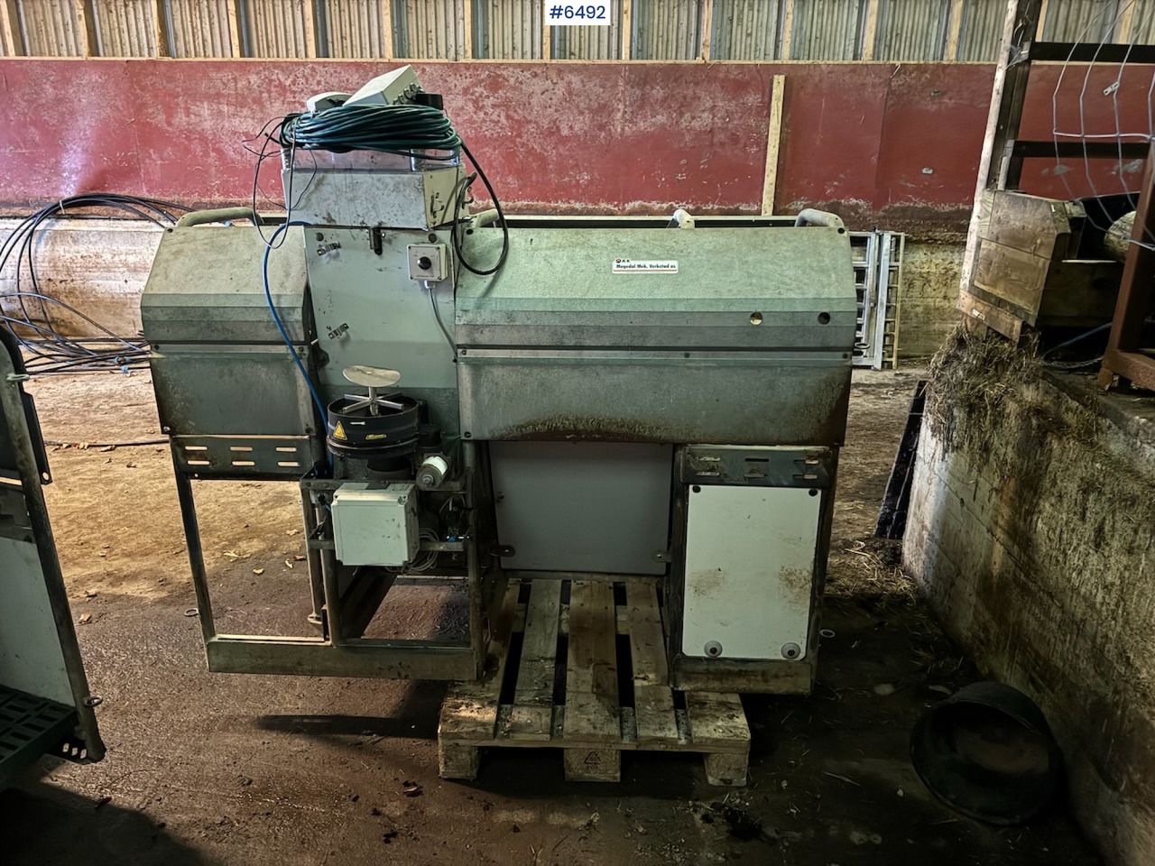 2015 Reime Kraft feeders 2 pcs w/ screw and kraft feeder. - Fütterungstechnik: das Bild 5 2015 Reime Kraft feeders 2 pcs w/ screw and kraft feeder. - Fütterungstechnik: das Bild 5