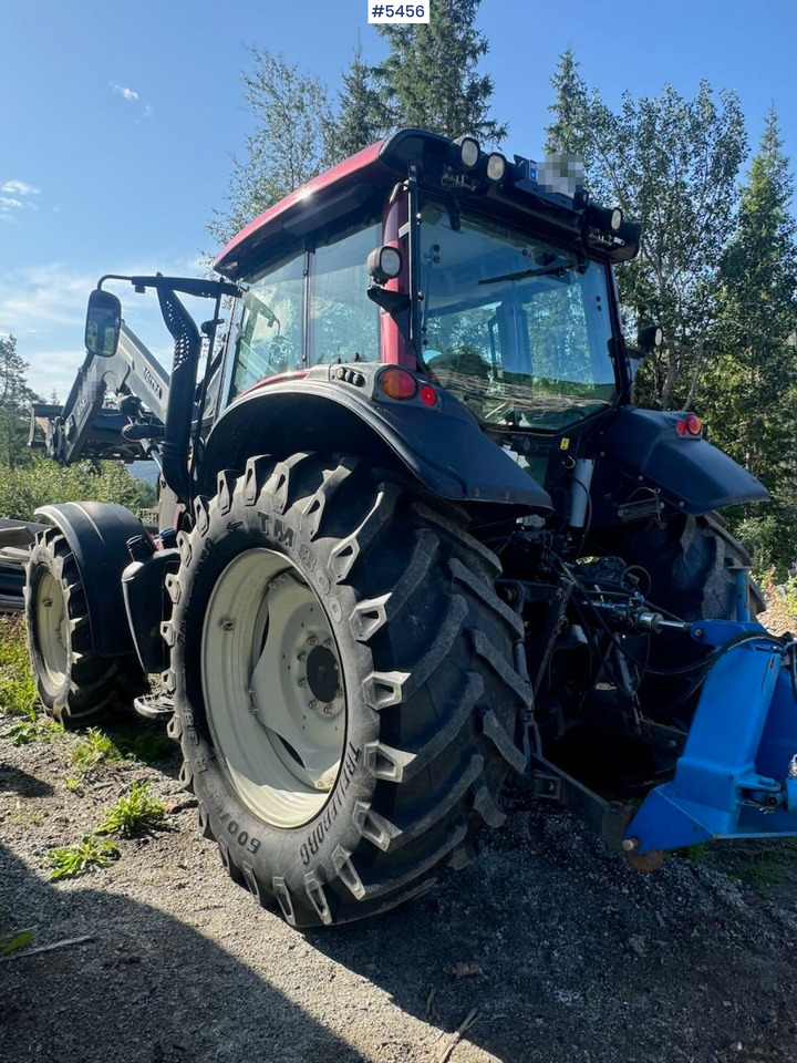 2015 Valtra N123 w/ front loader - Traktor: das Bild 5 2015 Valtra N123 w/ front loader - Traktor: das Bild 5
