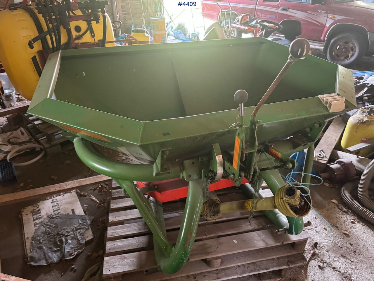 Amazone ZA-F 603 Fertilizer spreader - Düngerstreuer: das Bild 3 Amazone ZA-F 603 Fertilizer spreader - Düngerstreuer: das Bild 3