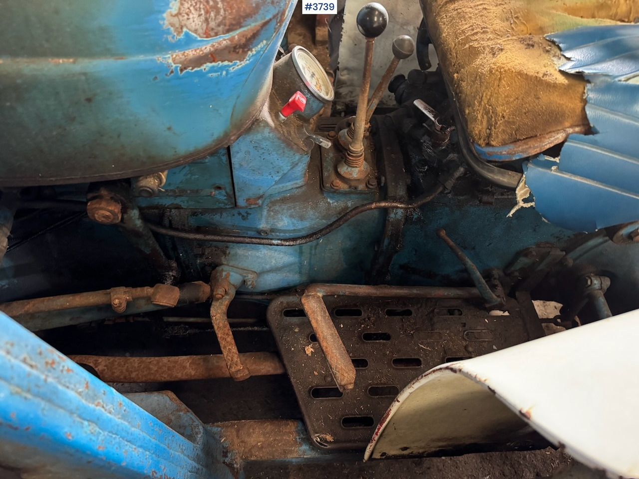 Traktor Ford Super Dexta w/front loader: das Bild 13