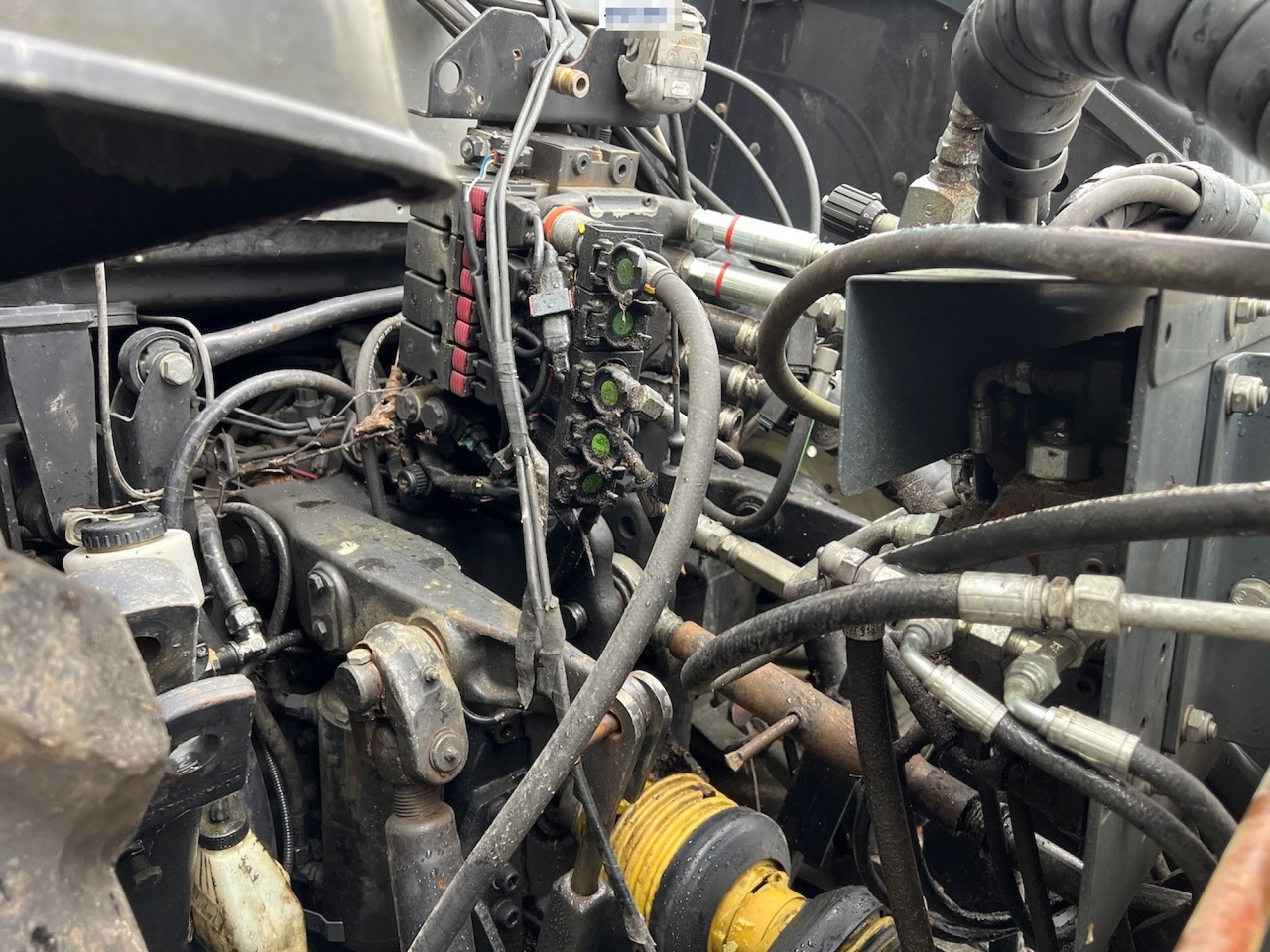 Forstmaschine 2015 NHS 300E chipper and 2015 Junkkari P4169 Crane: das Bild 20