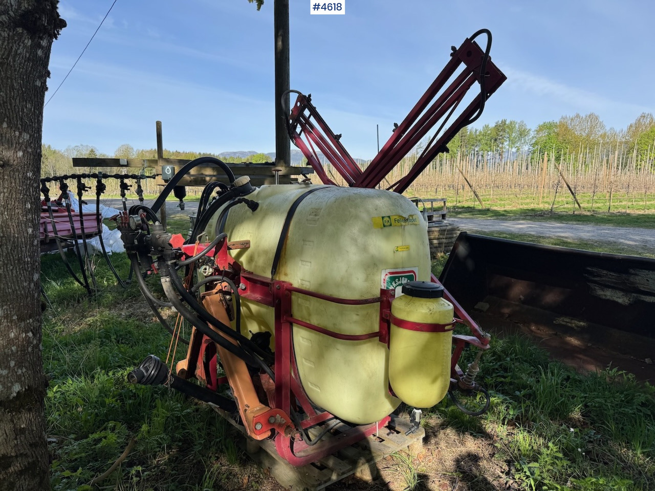 Hardi NK 800 w/ 10 m boom. - Pflanzenschutzspritze: das Bild 5 Hardi NK 800 w/ 10 m boom. - Pflanzenschutzspritze: das Bild 5