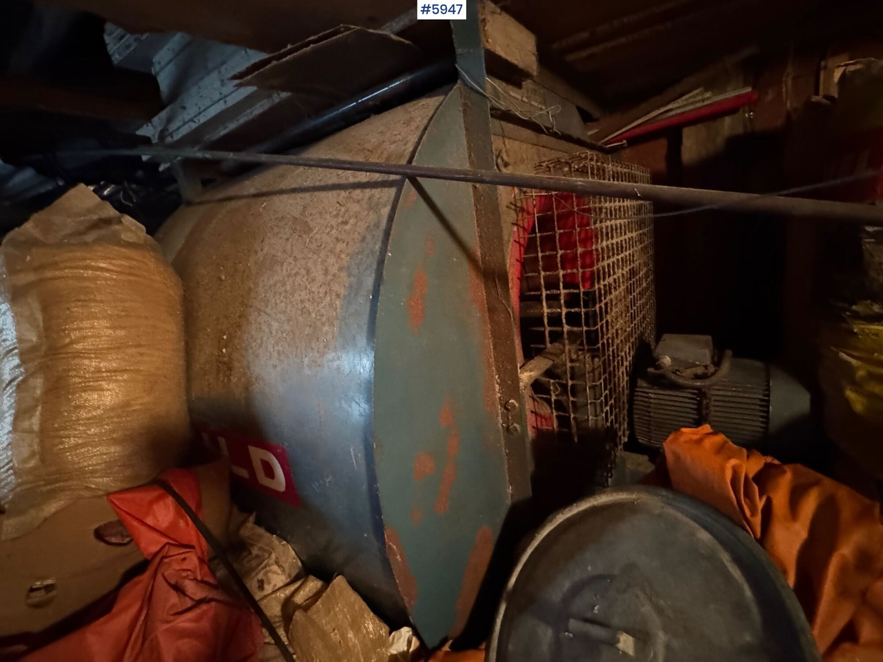 Fütterungstechnik Josef Wild & Co hay blower, mobile and stationary: das Bild 11 Fütterungstechnik Josef Wild & Co hay blower, mobile and stationary: das Bild 11