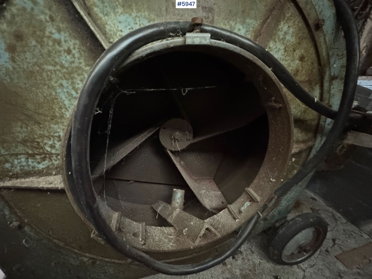 Fütterungstechnik Josef Wild & Co hay blower, mobile and stationary: das Bild 16 Fütterungstechnik Josef Wild & Co hay blower, mobile and stationary: das Bild 16