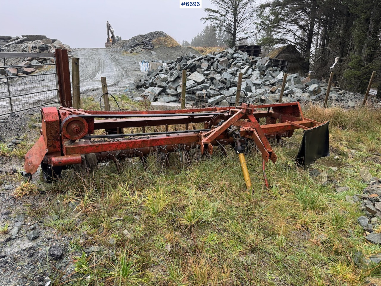 Kverneland stone rake 4 m. - Technik für Bodenbearbeitung: das Bild 4 Kverneland stone rake 4 m. - Technik für Bodenbearbeitung: das Bild 4