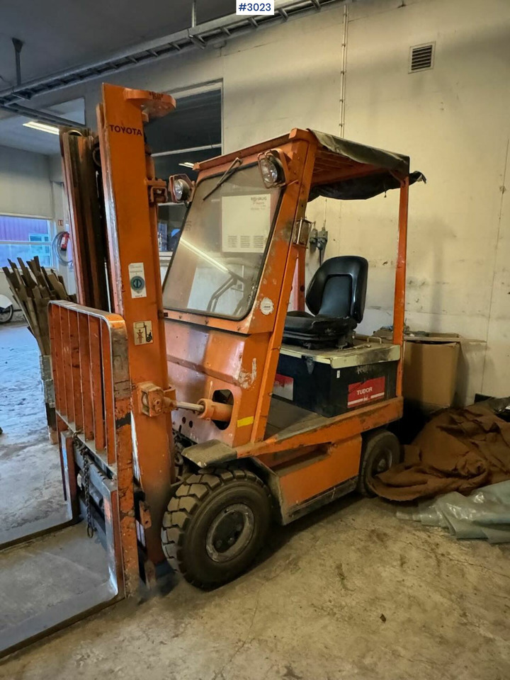 Toyota 4FB15 Forklift - Gabelstapler: das Bild 2 Toyota 4FB15 Forklift - Gabelstapler: das Bild 2