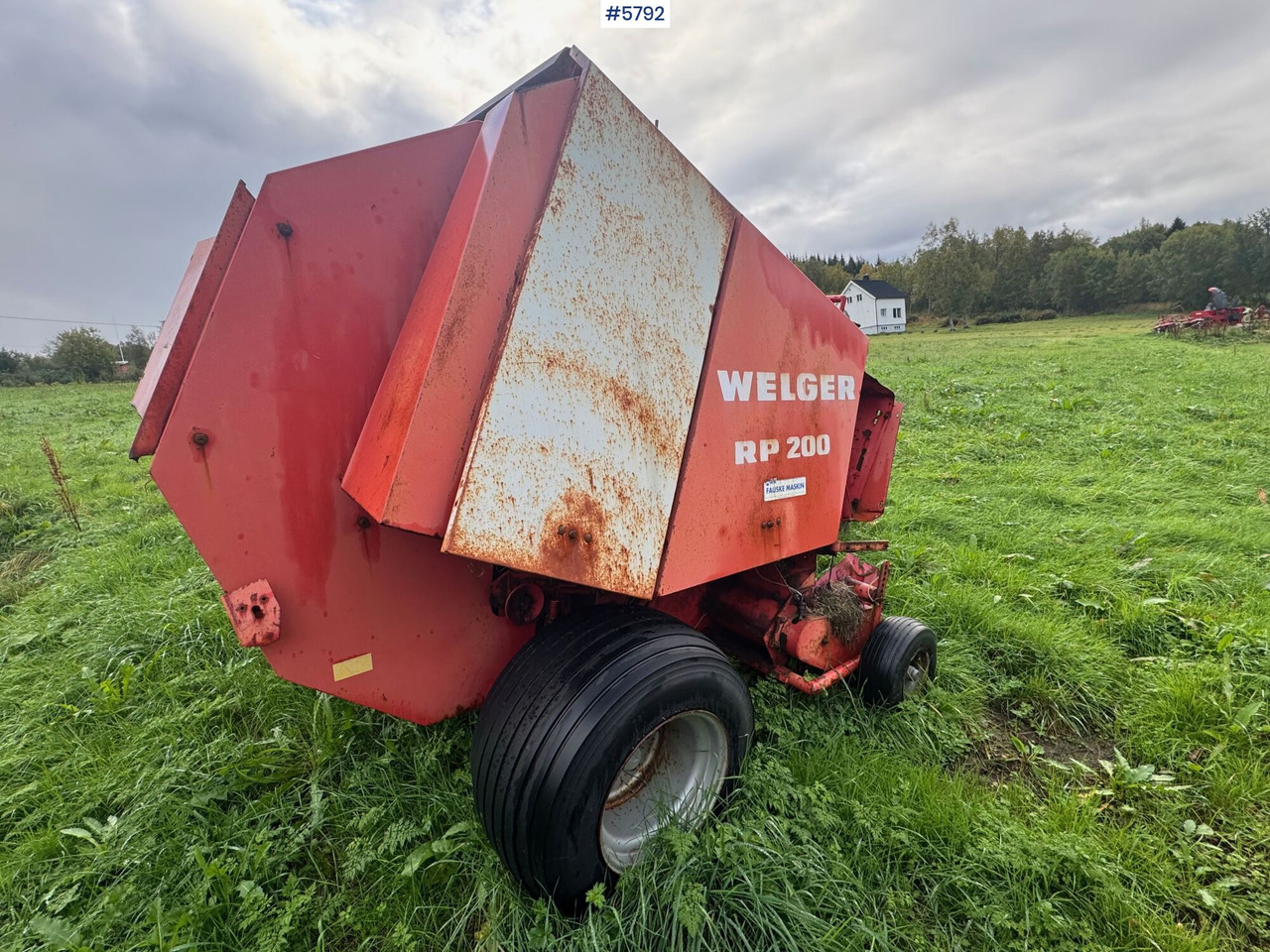 Welger RP 200 Mastercut round baler. Partially repaired object. - Grünlandtechnik: das Bild 4 Welger RP 200 Mastercut round baler. Partially repaired object. - Grünlandtechnik: das Bild 4