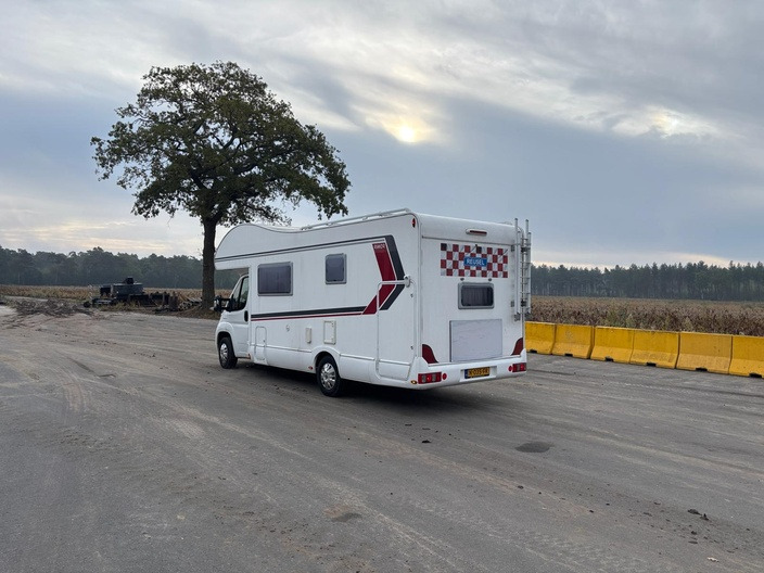 Rimor seal 9 - Alkoven Wohnmobil: das Bild 4 Rimor seal 9 - Alkoven Wohnmobil: das Bild 4