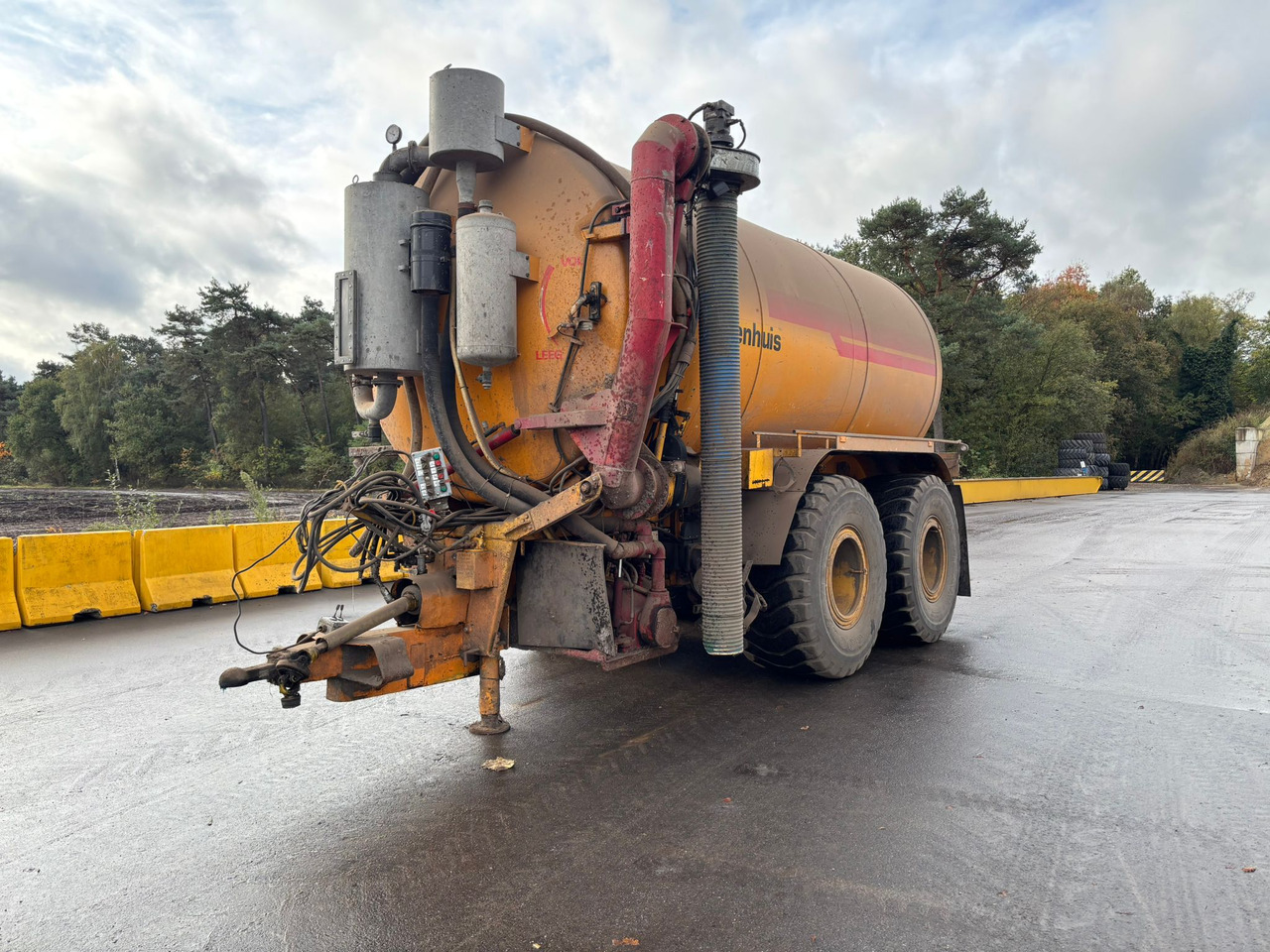 Veenhuis 19000 - Güllefass: das Bild 1 Veenhuis 19000 - Güllefass: das Bild 1