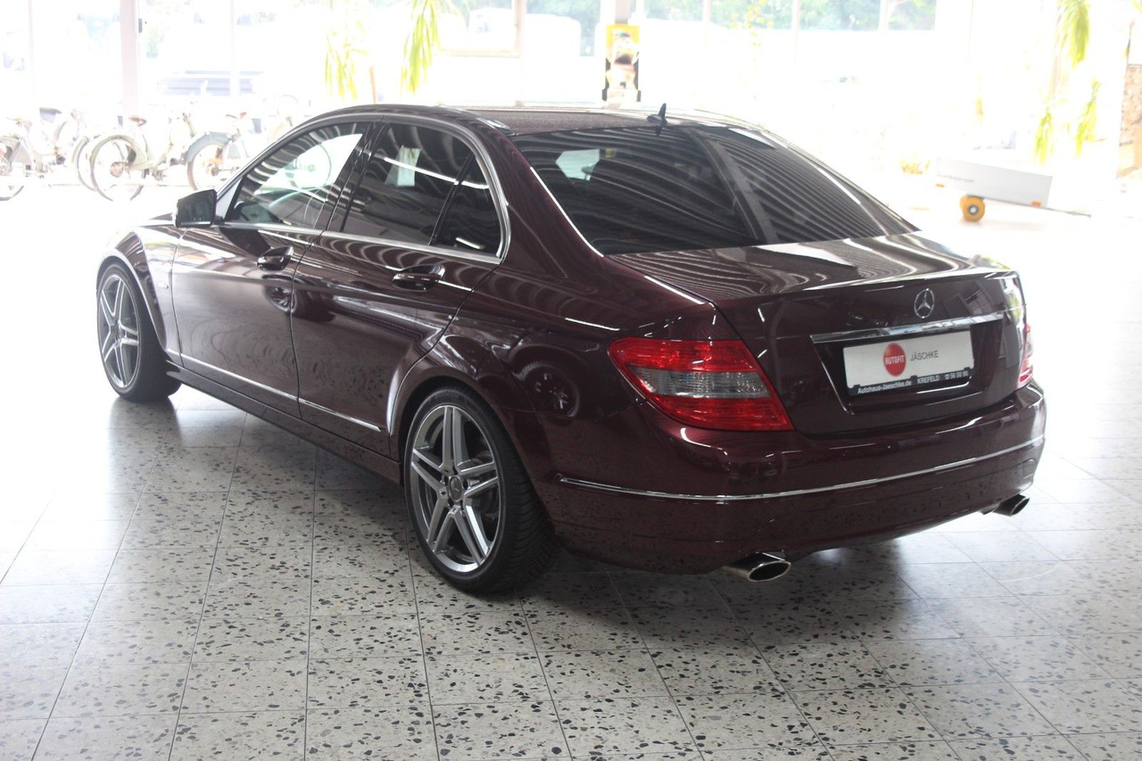 Mercedes-Benz C 230 Avantgarde Automatik sehr gepflegt! 130tKM - Limousine: das Bild 3 Mercedes-Benz C 230 Avantgarde Automatik sehr gepflegt! 130tKM - Limousine: das Bild 3