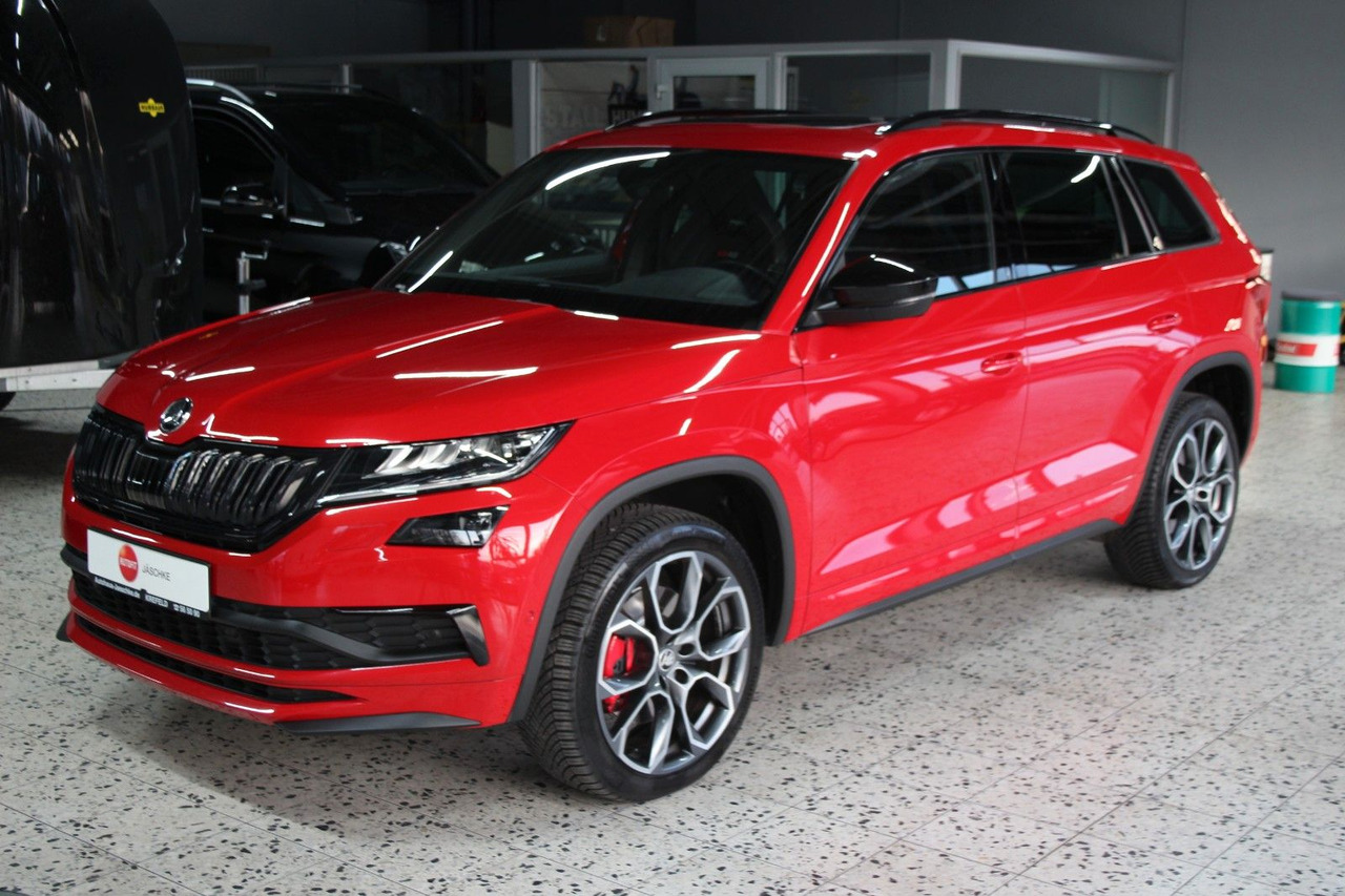 Skoda Kodiaq RS 4x4 DSG LED StdHzg Pano ACC virtC 360° - SUV/ Geländewagen: das Bild 1 Skoda Kodiaq RS 4x4 DSG LED StdHzg Pano ACC virtC 360° - SUV/ Geländewagen: das Bild 1