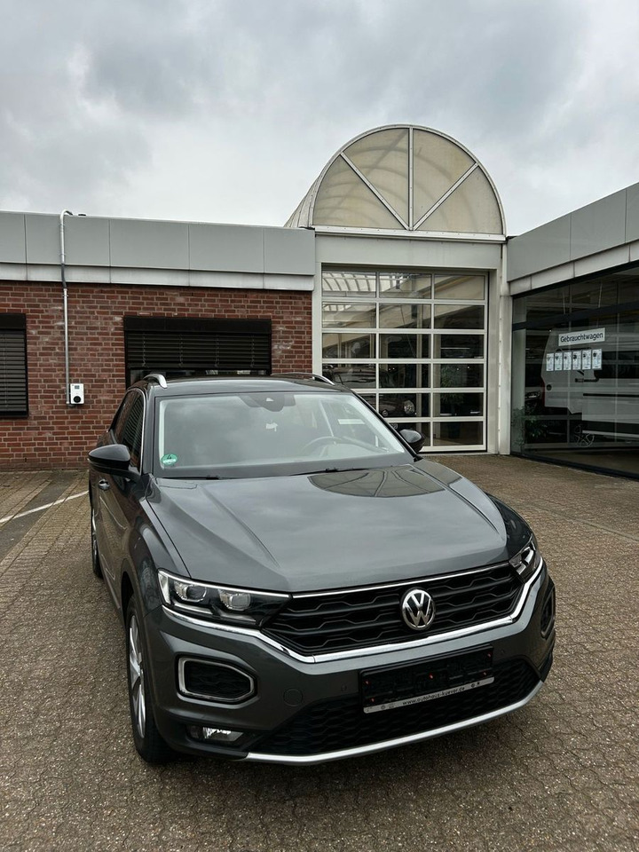 SUV/ Geländewagen Volkswagen T-Roc Style: das Bild 10 SUV/ Geländewagen Volkswagen T-Roc Style: das Bild 10