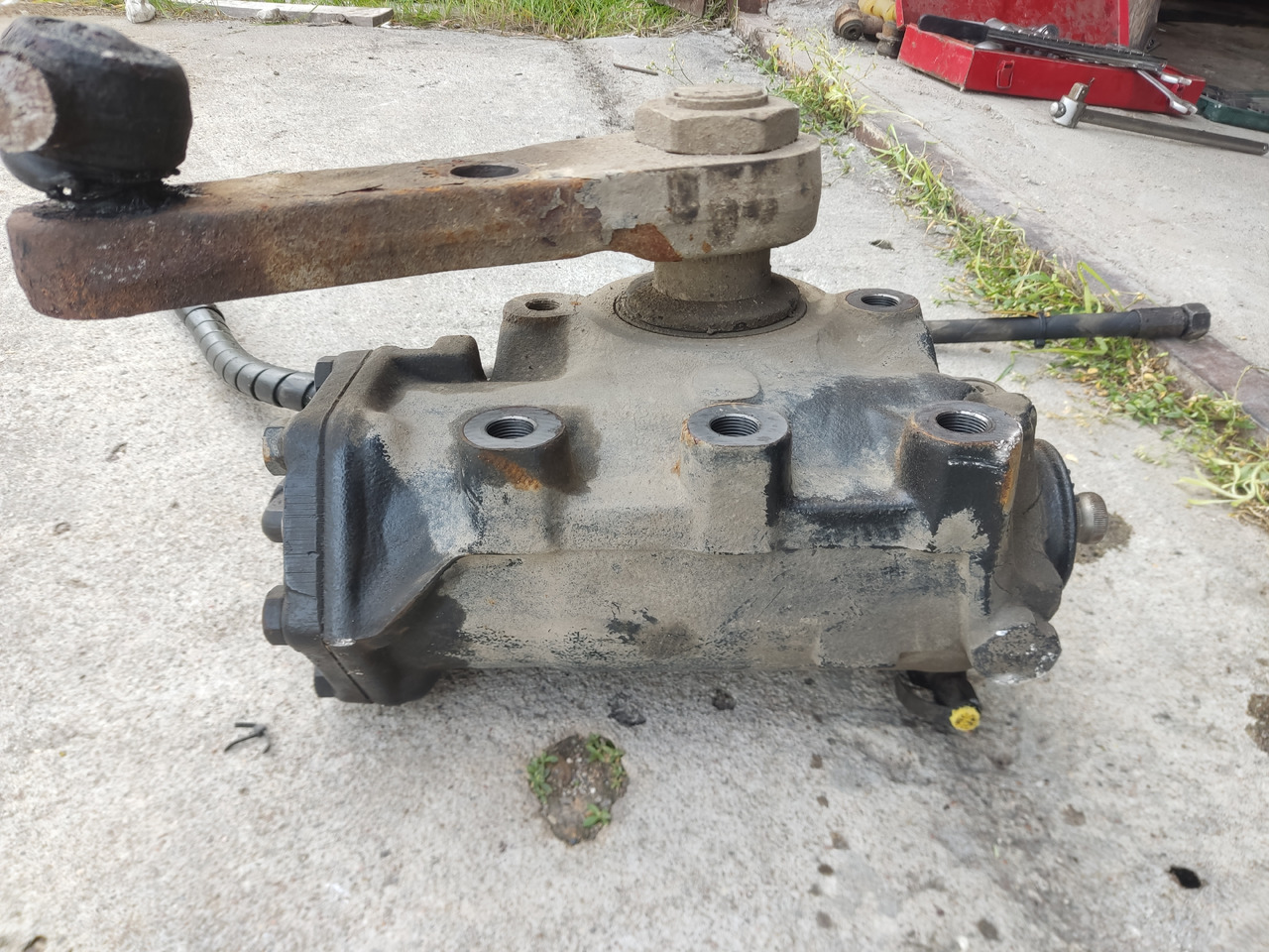 MAN TGS,TGA - Lenkgetriebe: das Bild 1 MAN TGS,TGA - Lenkgetriebe: das Bild 1