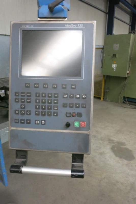 EHT EHPS 20-5500 - Abkantpresse: das Bild 2 EHT EHPS 20-5500 - Abkantpresse: das Bild 2