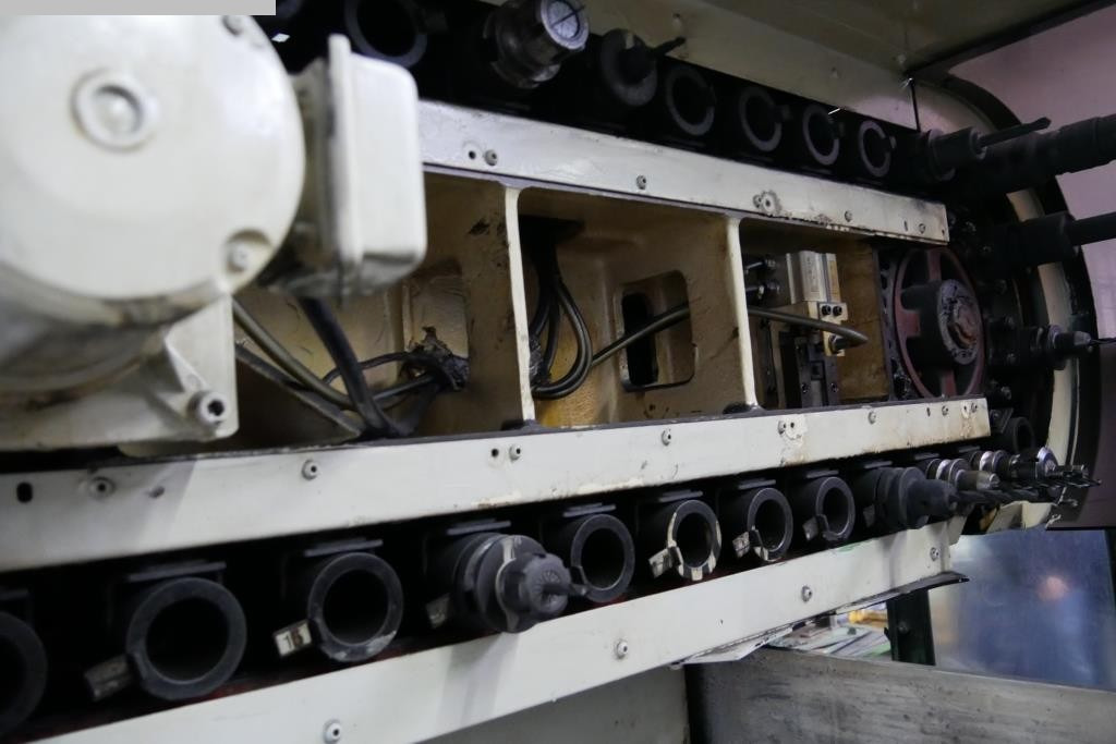 MATSUURA RA-2 - CNC-Bearbeitungszentrum: das Bild 5 MATSUURA RA-2 - CNC-Bearbeitungszentrum: das Bild 5